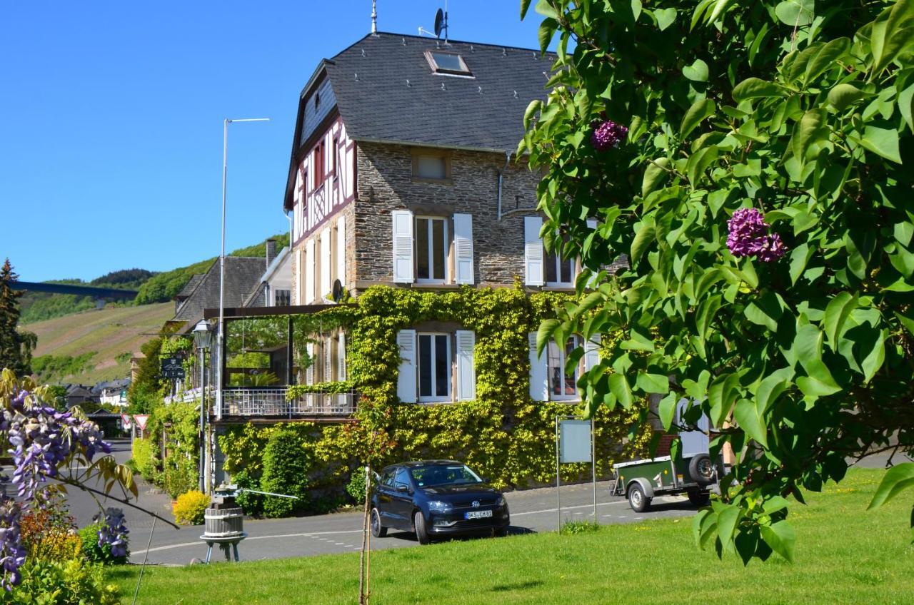 Weingut Erbes-Henn Otel Ürzig Dış mekan fotoğraf